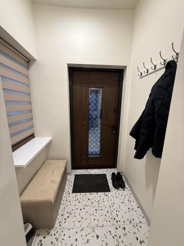 Apartment on Rynok Square - image 5