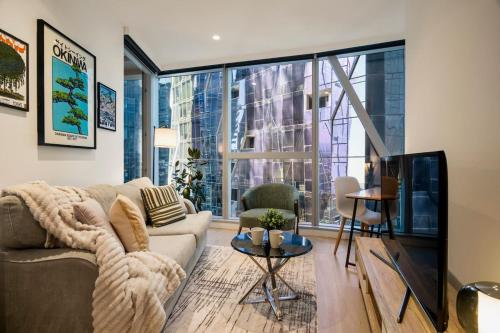 27th on Little Lonsdale 1 Bed 1 Bath Retreat for 2 in Other