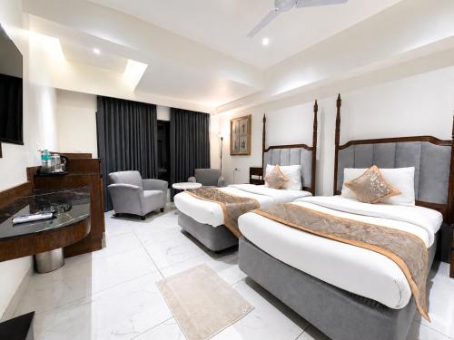 room detail thumbnail 0