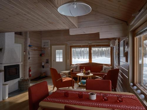 Polar Tranquil Cabins in Kongasa