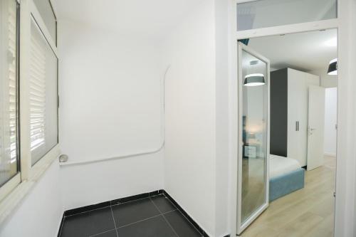Miku Apartment-Brand New at Wilson Square - image 5