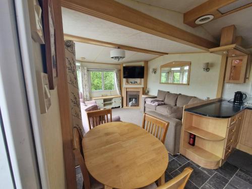 Discover Serenity in Our 3-Bed Static Caravan at Clarach Bay Holiday Village! in Clarach
