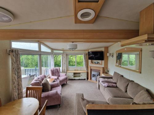 Discover Serenity in Our 3-Bed Static Caravan at Clarach Bay Holiday Village! in Clarach