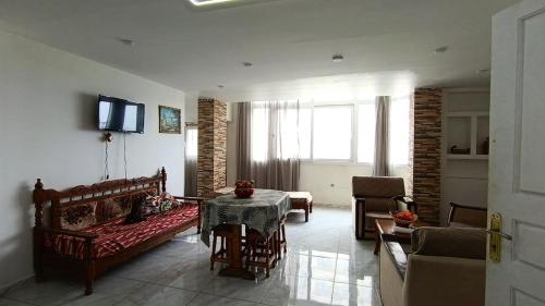 Comfortable family apartment just 2 step from the beach in Tichy