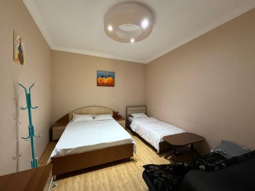 1 queen bed