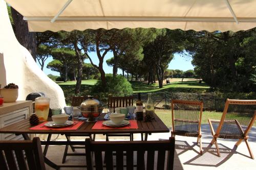  Authentic & Tranquil Villa in Cascais
