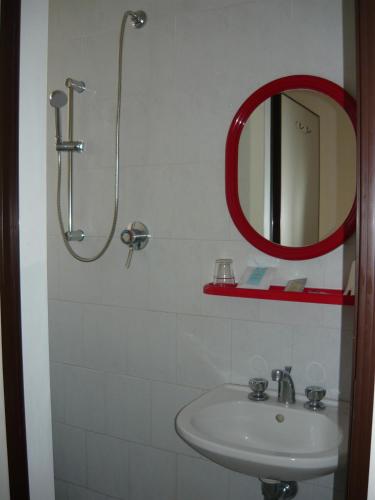 Hotel Acquazzurra - image 10