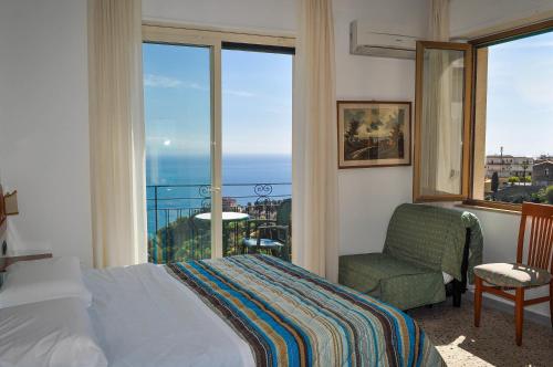 Hotel Condor - image 4