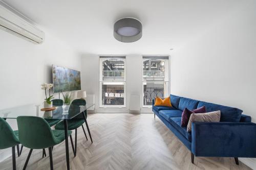 Guestroom, Modern Apartment Trafalgar Square - Aircon in Buckhurst Hill