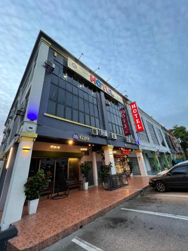 Ghazrins Garuda Hotel in Tampoi