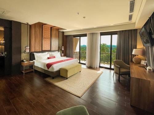 Emersia Hotel & Resort Batusangkar in Batusangkar