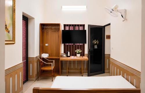 room detail thumbnail 0