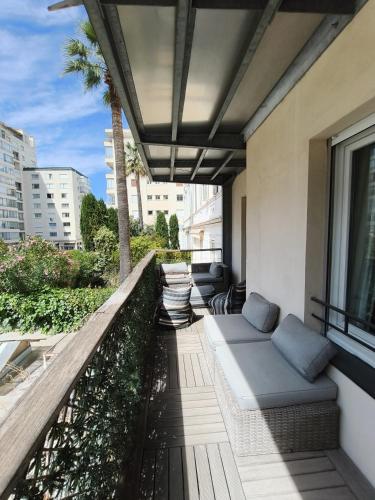 Ref MOLIERE BY Palmes d Or Properties