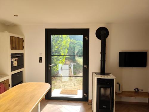 Bastide des Coteaux, appartement indépendant (Bastide des Coteaux, appartement independant) in Genissieux (Rhone-Alpes)