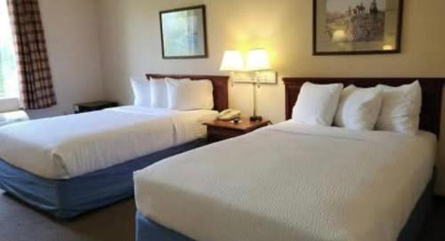 2 double beds
