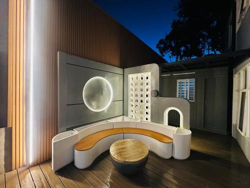 View, Sydney Premium Studio Renovated 2025 near Birkenhead Point Outlet Centre