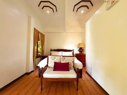 Doublegem Beach Resort and Hotel Room Type - Villa - Beach Front