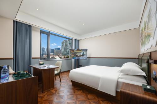 Nostalgia S Hotel Hangzhou Wulin Square - image 2