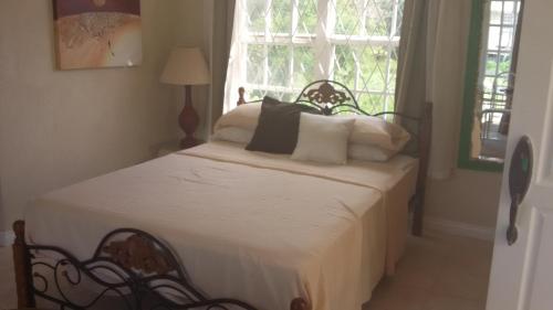 Guestroom, 10 Springcourt Barbados in Bridgetown