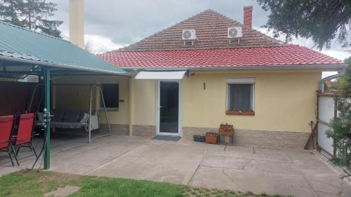 Holiday Apartman in Morahalom