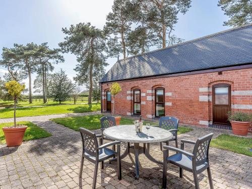 Vista exterior, Low Barn in Market Bosworth