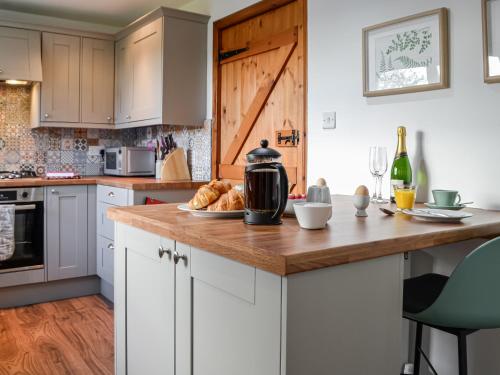 virtuve, Newton Cottage in Leitholm