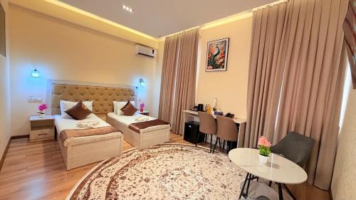 AKS Hotel