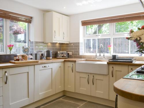 Cocina, Bryn Salem in Mold