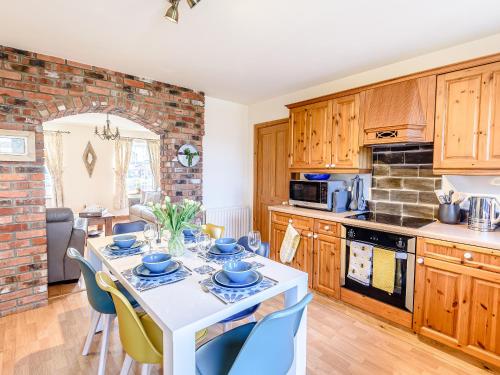virtuve, Lilium Cottage in North Somercotes