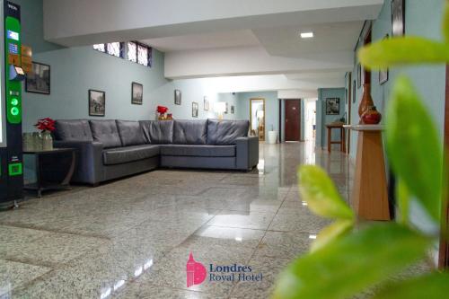 Londres Royal Hotel - Cama de alvenaria in Londrina