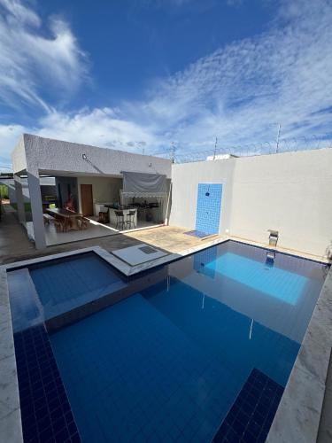 Deck Completo com piscina e 01 quarto