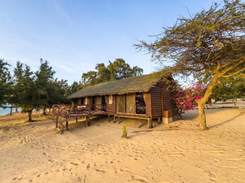 Apkārtne, Lodge Océan et Savane (Lodge Ocean et Savane) in Ndiebene