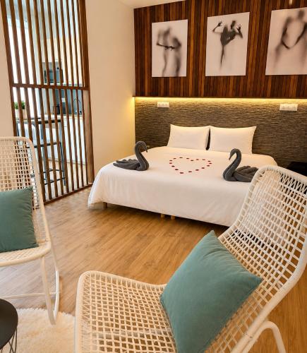 La Suite Interdite Jacuzzi, Sauna & Pièce Secrète