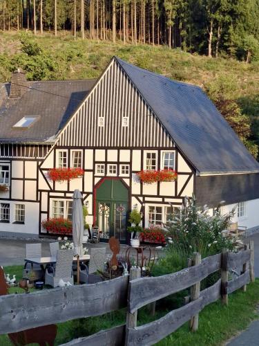 Landferienwohnung Simon - Schmallenberg