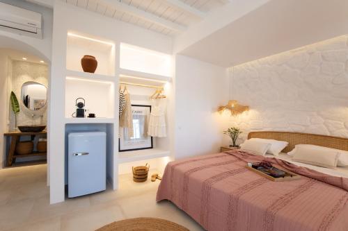Levantes House Mykonos - Tap to explore photos