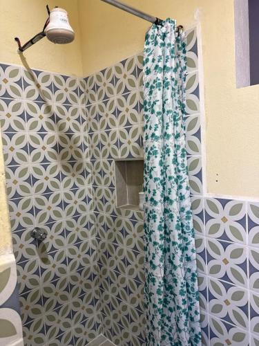 Brand New Quiet Home in Residential Antigua - image 3