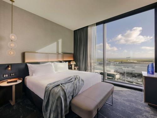 Executive King Suite 