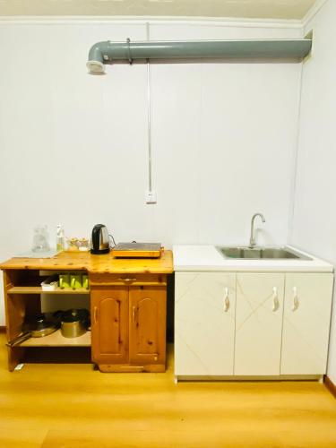 Кухня, Murun Guest House in Мурэн