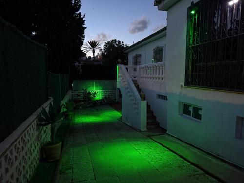 Hostal Apartamentos Playa del Palo, Málaga