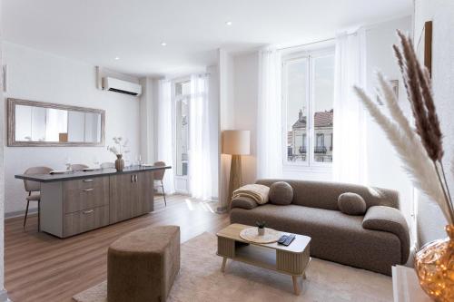 Villa Christine - spacieux, proche Palais & plages, clim
