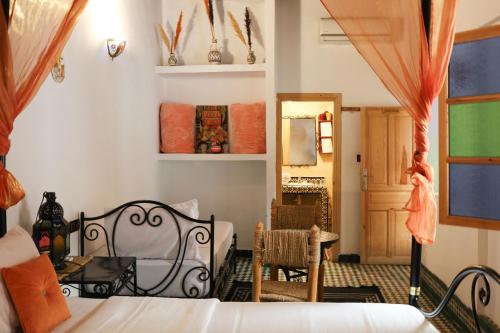 room detail thumbnail 0