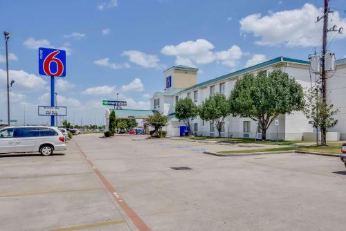 Motel 6-Katy, TX - Houston