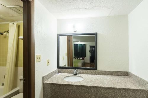 Motel 6 Mattoon