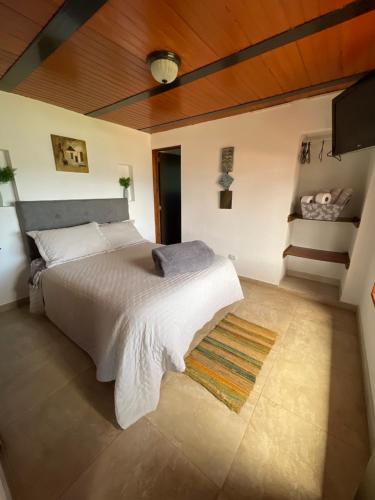 2 bedrooms, 4 beds