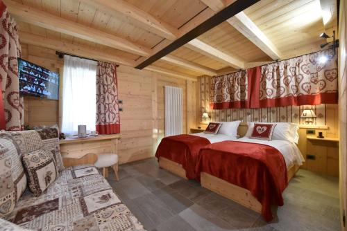 Triple Room with Private Bathroom