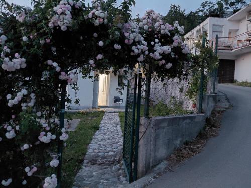 Filipova vikendica in Đurmani