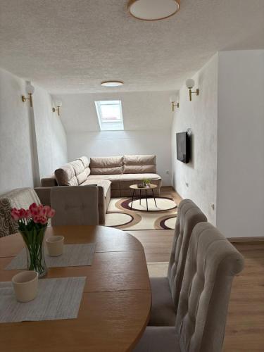 Apartman Lenka in Postenje