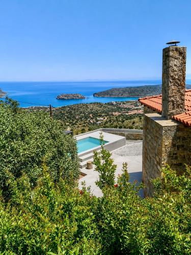 Aurora Spinalonga Garden Cottage in Neapoli