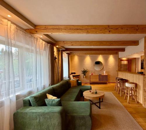 Reitblick Chalet - Boutique Apartment mit Bergblick