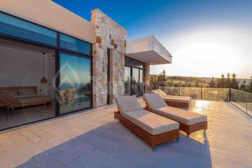 La Baie de Leo, Metline , Infinity Pool, Sauna & Spa in El Alia